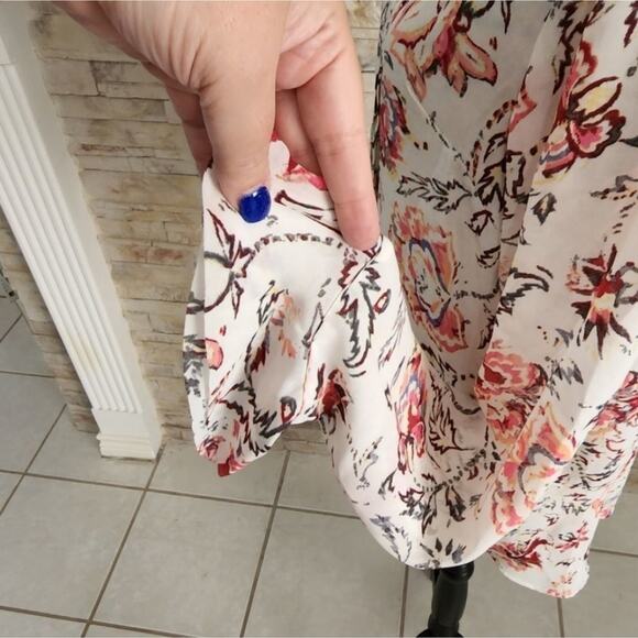 BANANA republic floral pleated long bell sleeve shirt size small - Picture 3 of 6